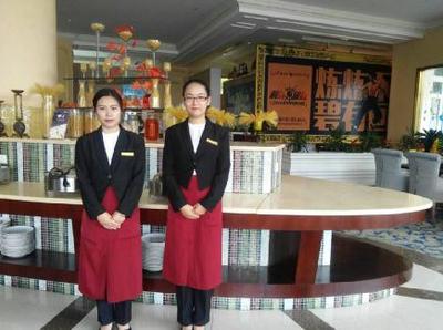 管理學院教師看望碧桂園酒店實習生